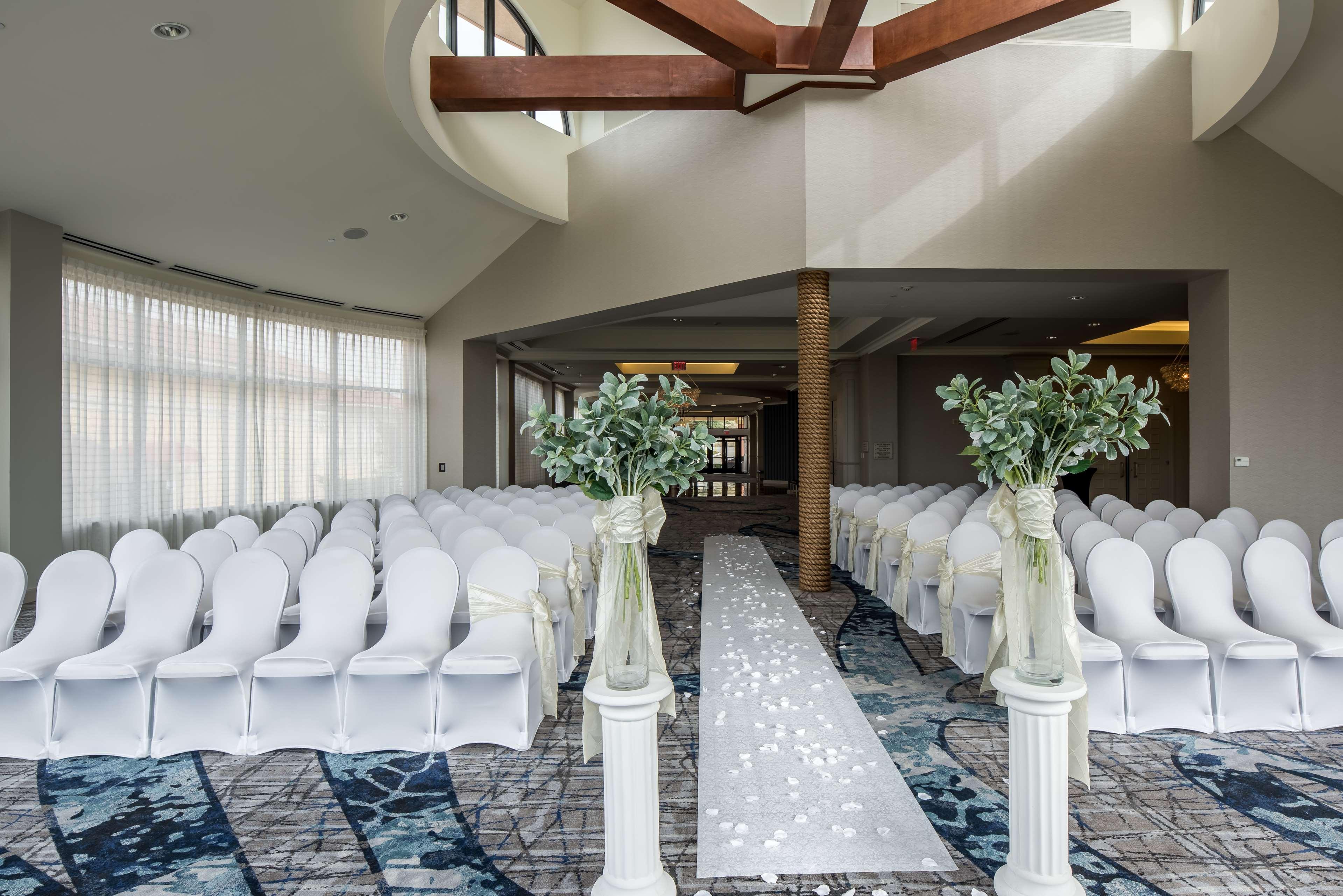 Hilton Dallas/Rockwall Lakefront Hotel Екстериор снимка