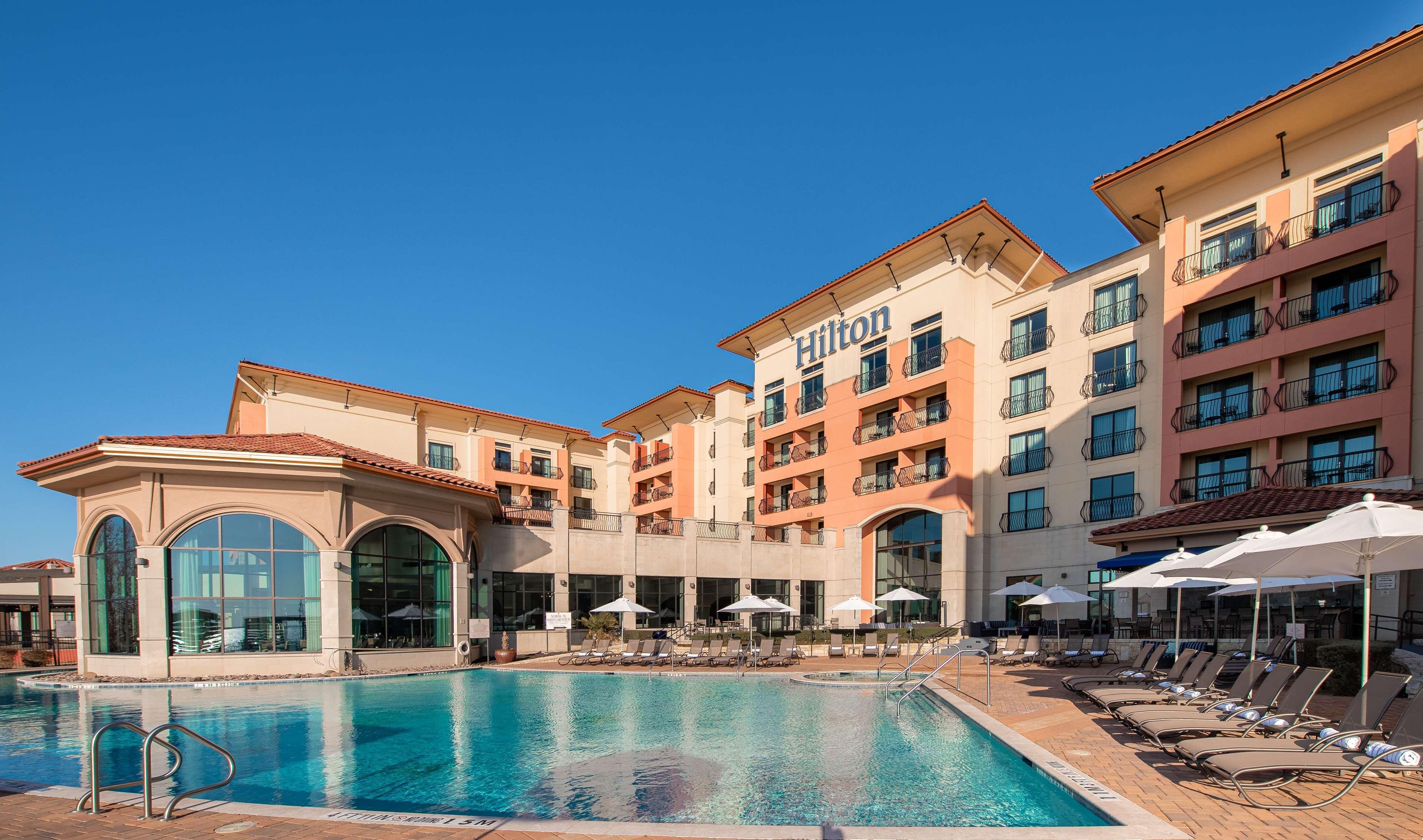 Hilton Dallas/Rockwall Lakefront Hotel Екстериор снимка
