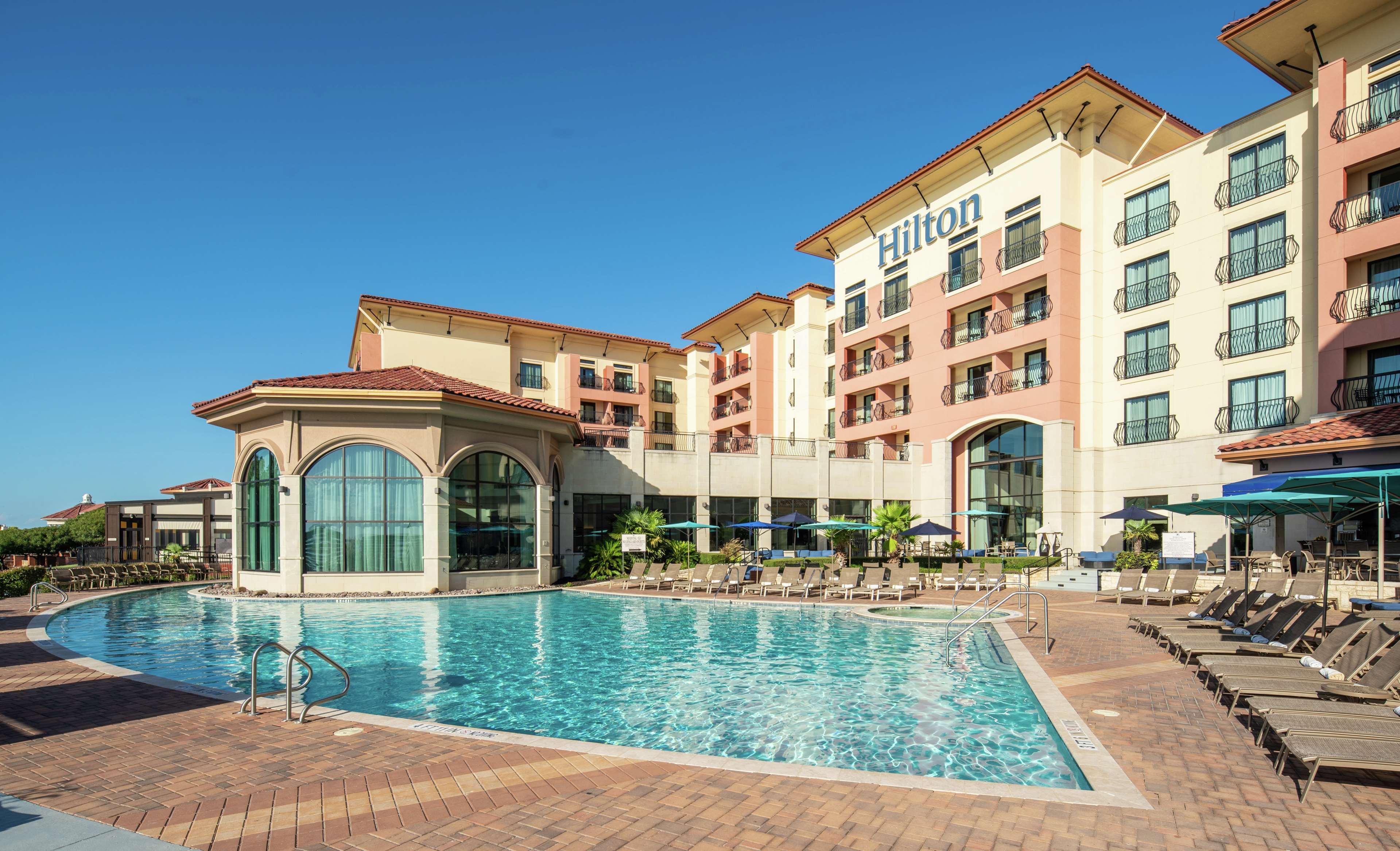 Hilton Dallas/Rockwall Lakefront Hotel Екстериор снимка