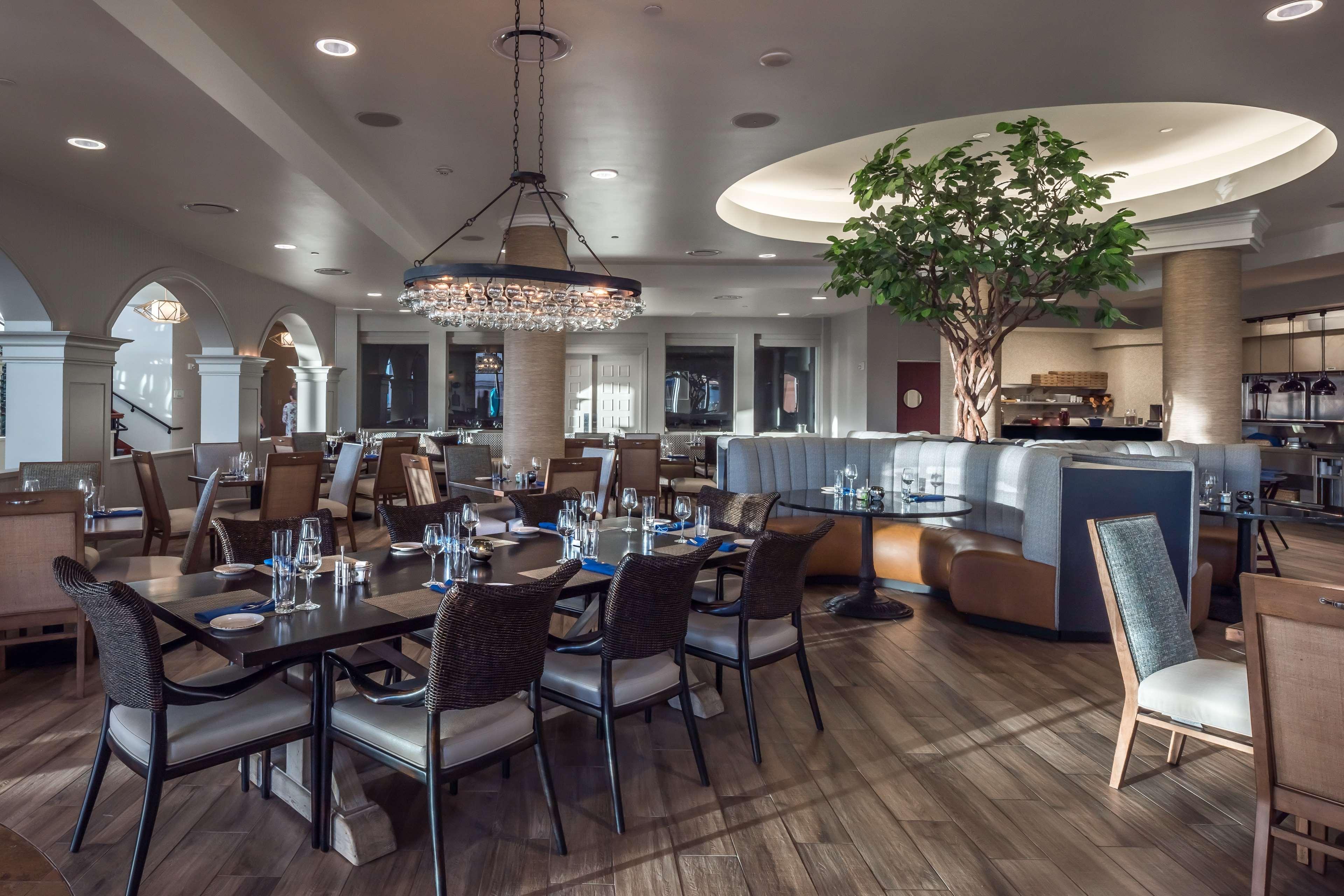 Hilton Dallas/Rockwall Lakefront Hotel Екстериор снимка