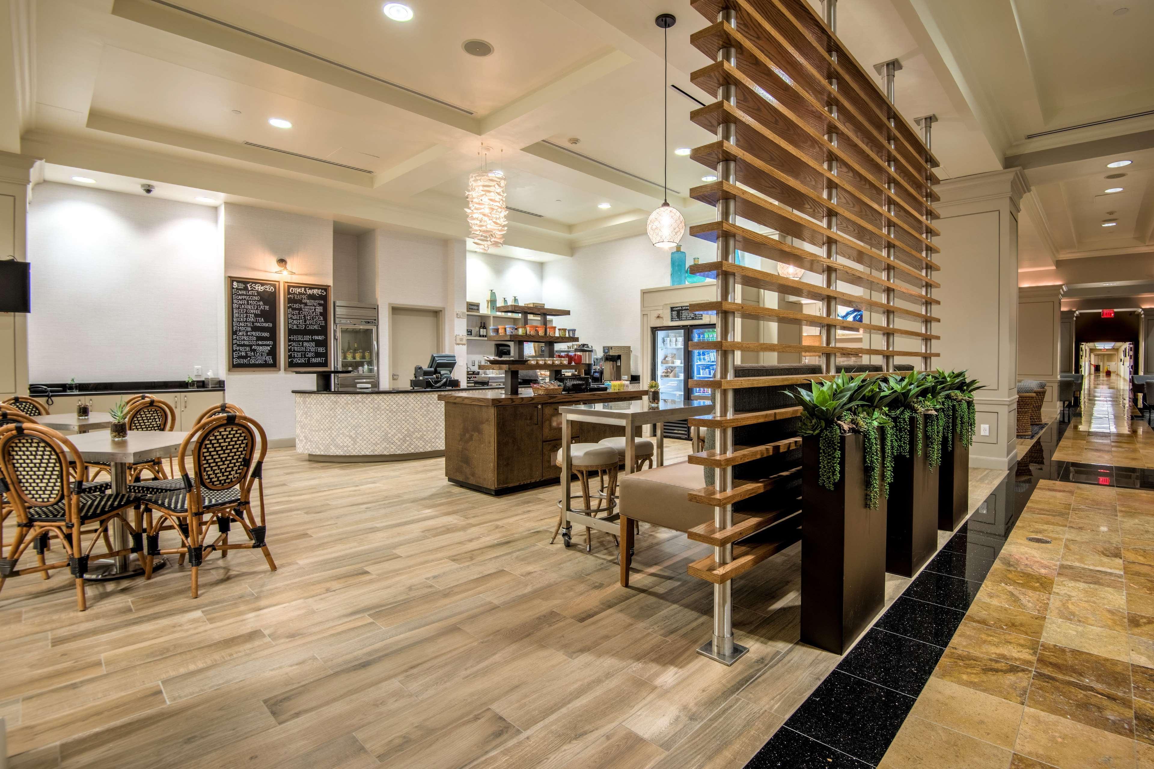 Hilton Dallas/Rockwall Lakefront Hotel Екстериор снимка