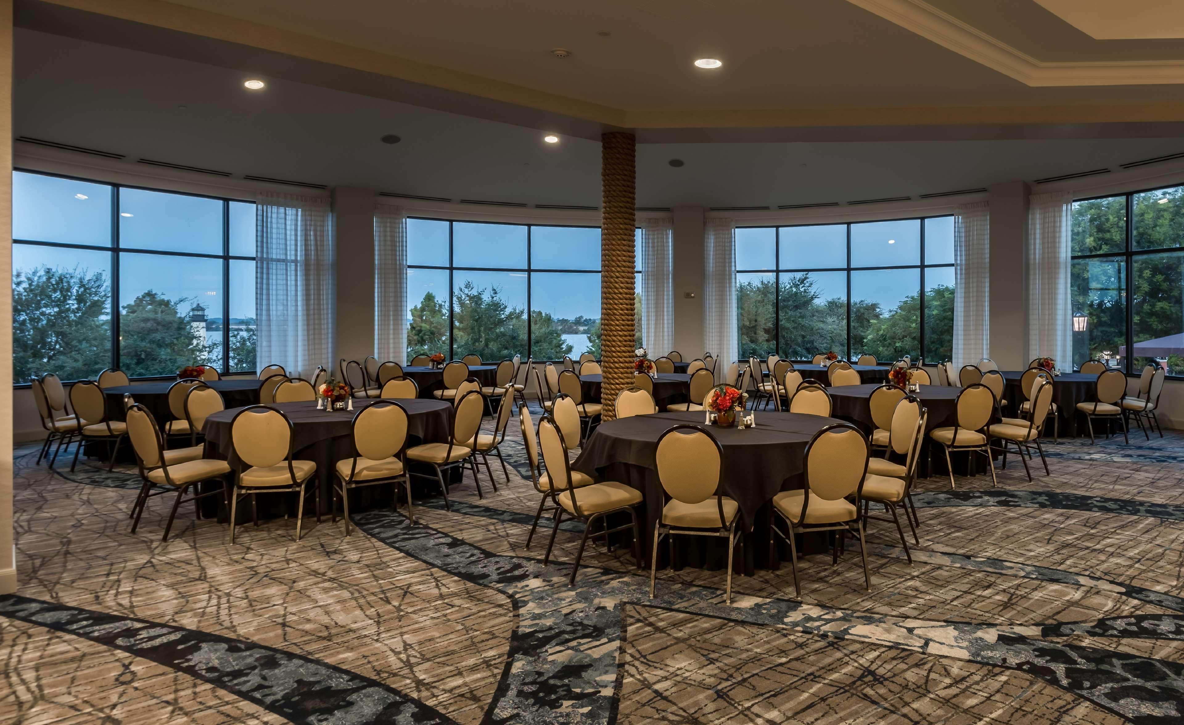 Hilton Dallas/Rockwall Lakefront Hotel Екстериор снимка