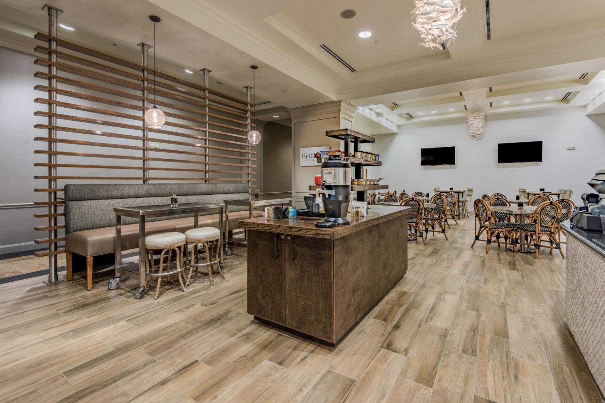 Hilton Dallas/Rockwall Lakefront Hotel Екстериор снимка